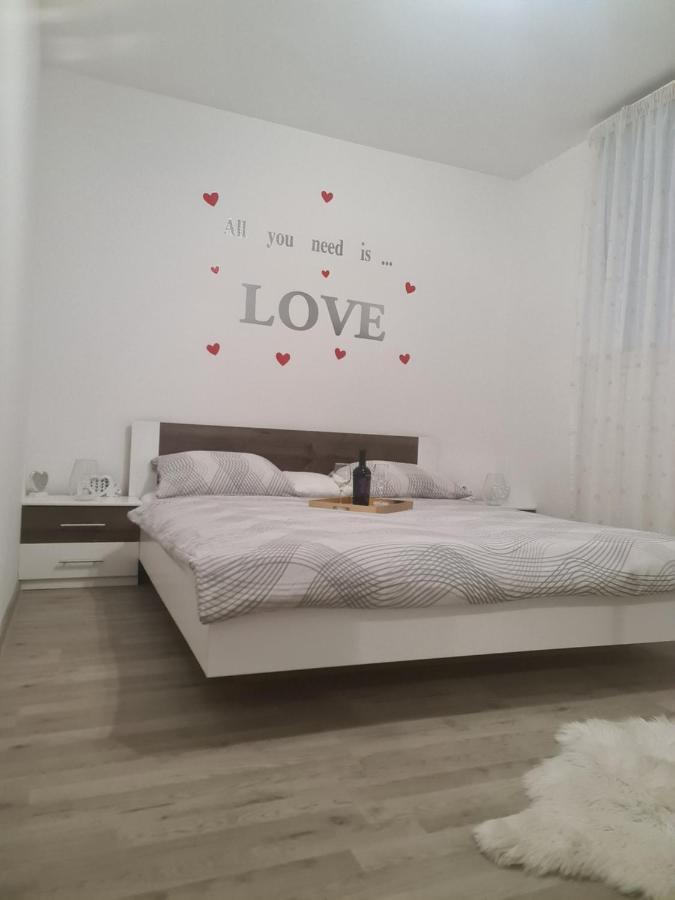 Manuela Daire Senj  Dış mekan fotoğraf